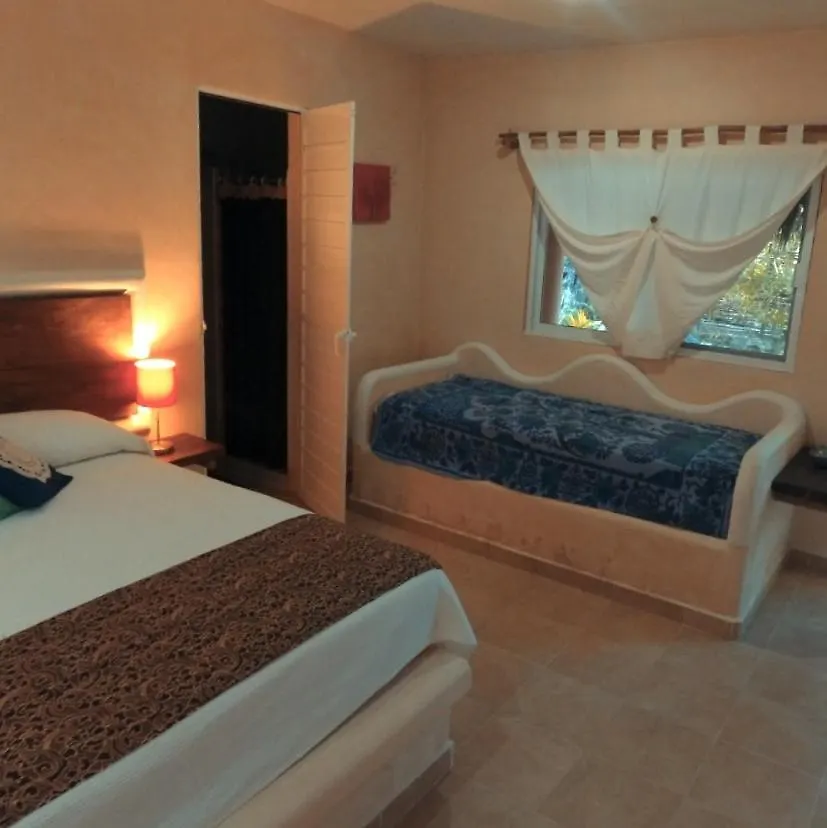 Bed and Breakfast Casa Tzalam Tulum Selva 3*,